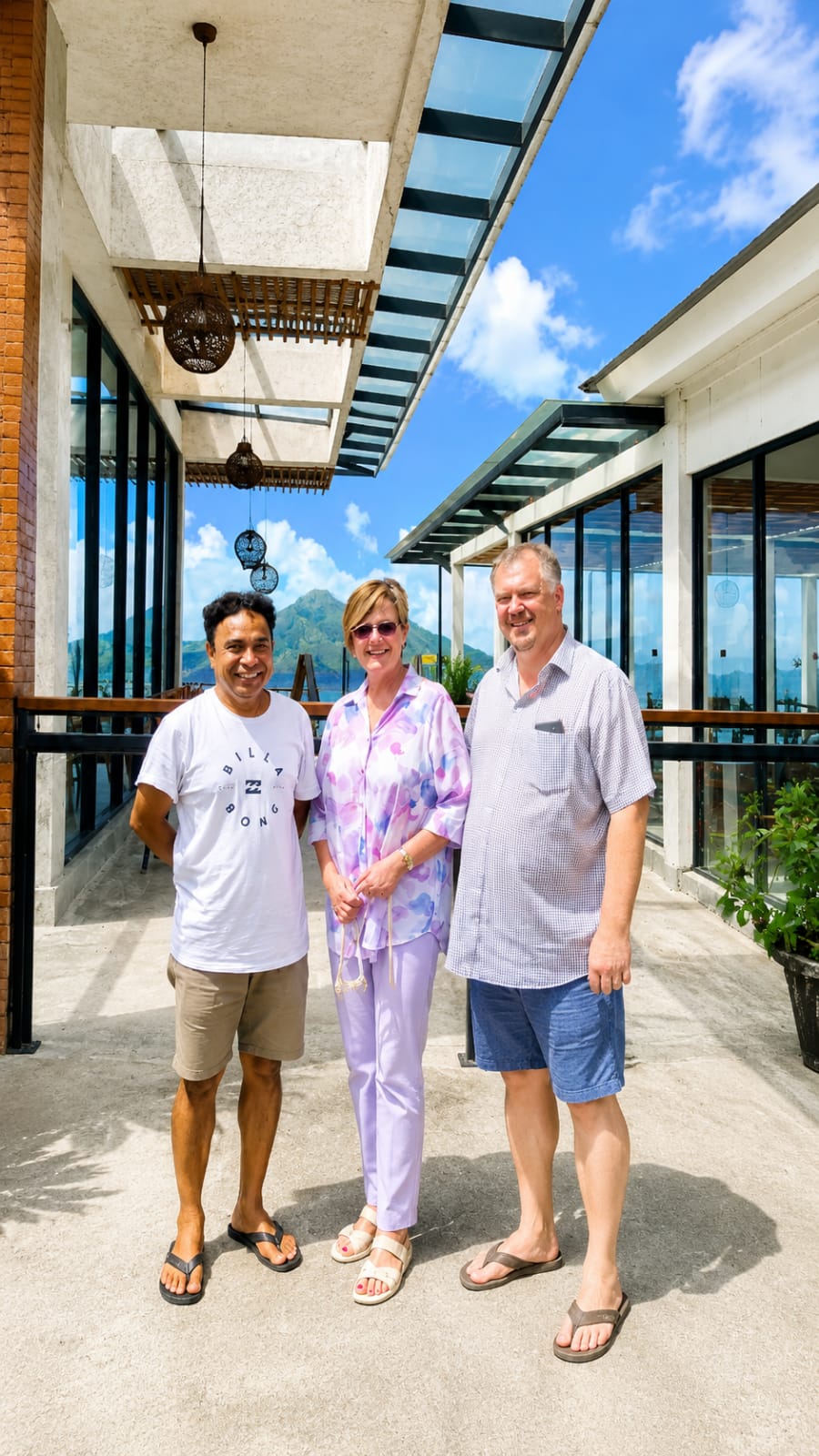 Islandora guide with visiting guests