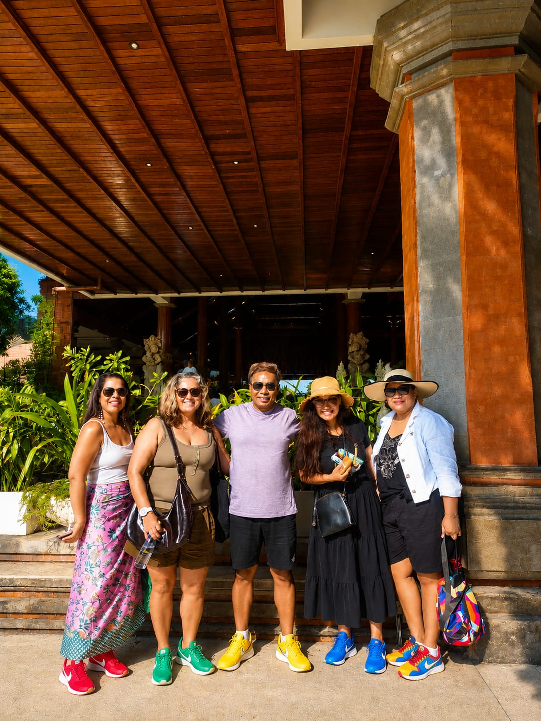 Islandora guide with guests in Bali